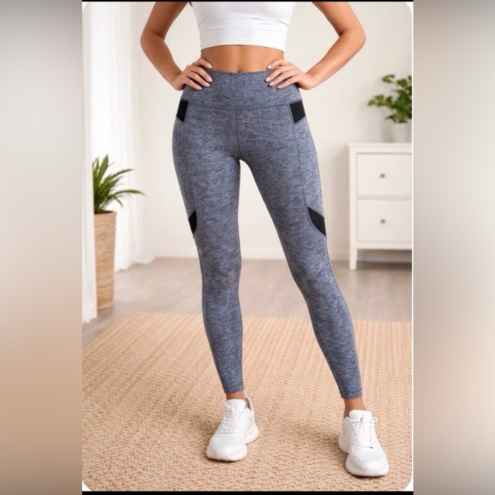 Pink Victoria Secret Ultimate Yoga Mim Size large Gray Black Stretch Logo